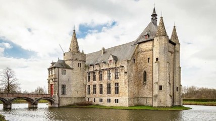 VOLZET - Bezoek Kasteel van Laarne en Boekentoren Gent