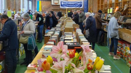 Tweedehandse boeken- en platenverkoop